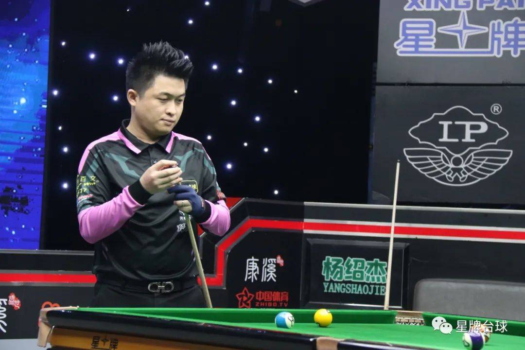 费尔南德斯 费尔南德斯